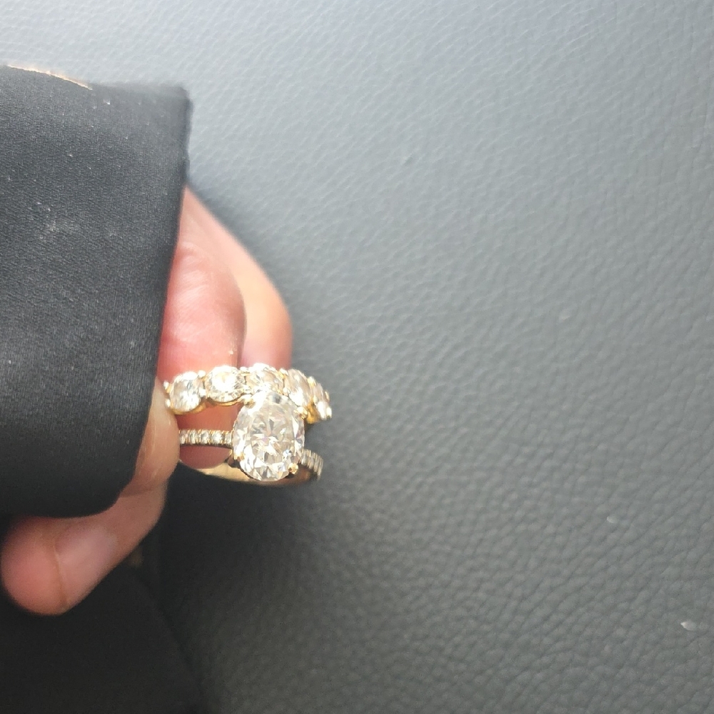 24k Gold And Moissanite Women's Ring Size 6